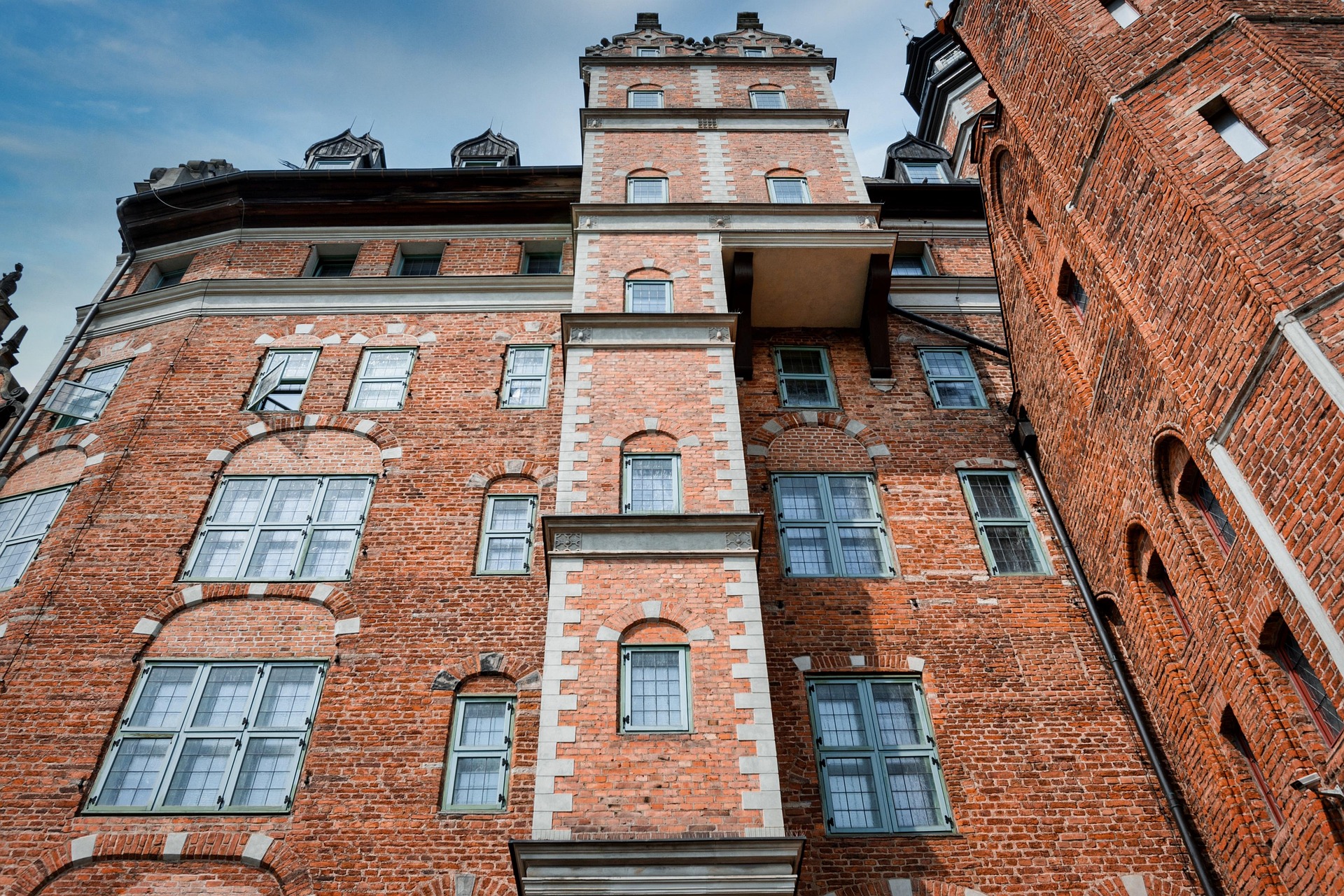 Historische Residenz im warmen Abendlicht